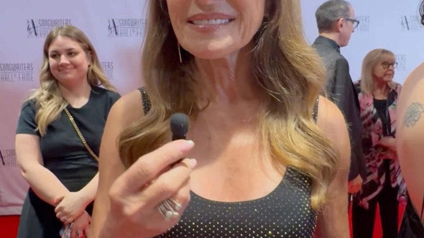Jane Seymour, 75, revela segredo para envelhecer naturalmente: sem lasers nem preenchimentos