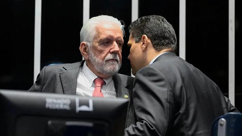 Presidente do Senado afirmou que investigações ainda estão em curso e que se deve ter a presunção de inocência. (Foto: Carlos Moura/Agência Senado)