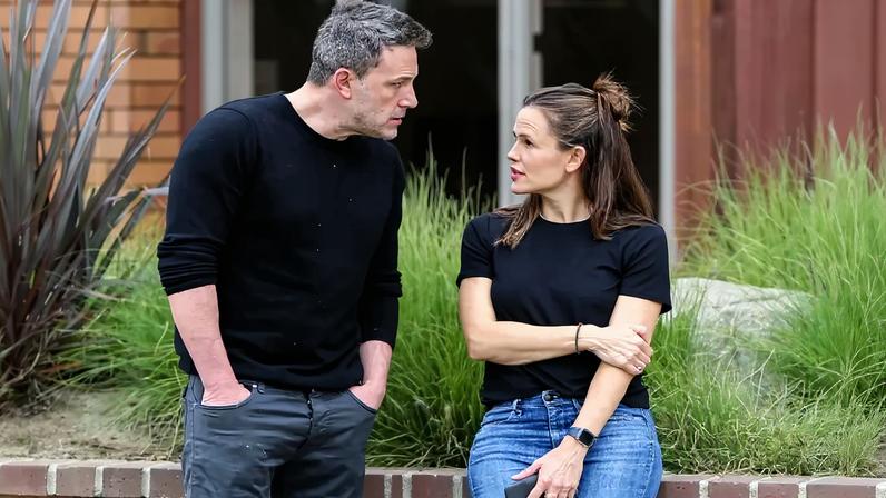 Jennifer Garner não quer que Ben Affleck namore após casamento com Jennifer Lopez