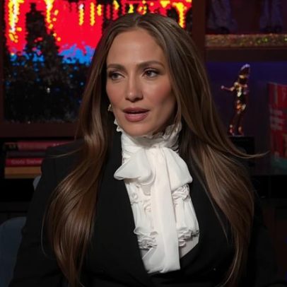 Jennifer Lopez explica como não criar filhos com gêmeos indo para a faculdade