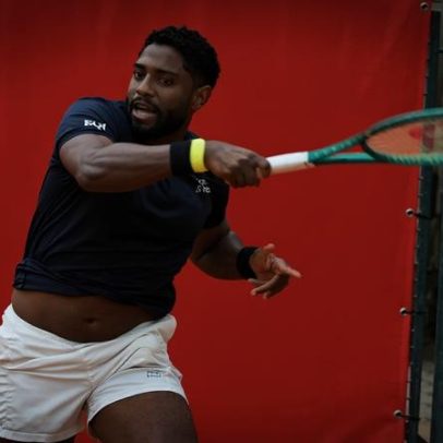 Reis vence outra na Polônia e avança às quartas de final