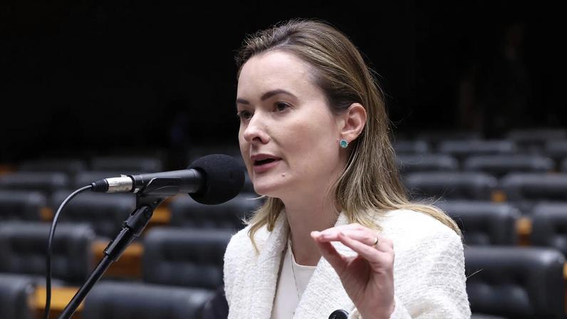 Câmara aprova projeto que suspende demarcação de terras indígenas em SC