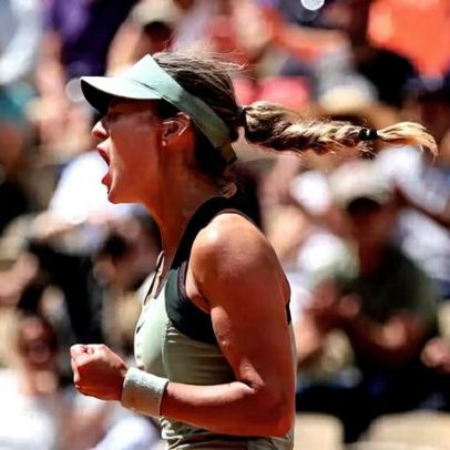 Kalinskaya vence Potapova em duelo dramático