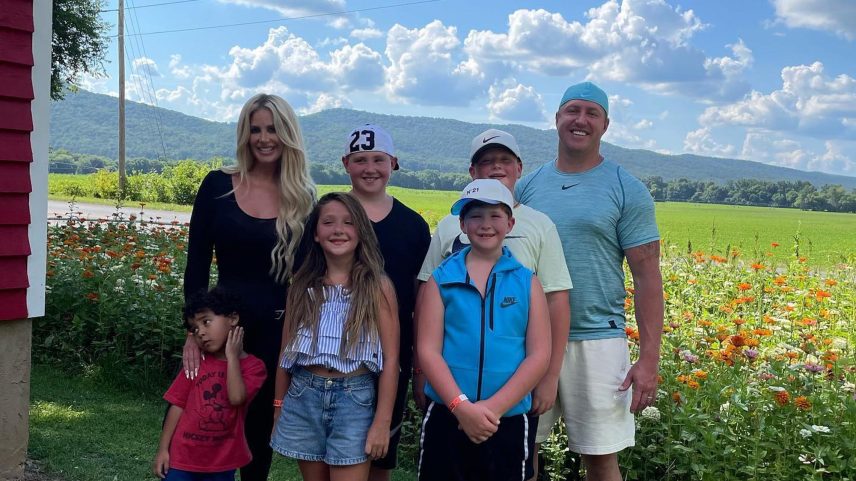 “Real Housewives of Atlanta” alum Kim Zolciak accused her estranged husband, Kroy Biermann, of neglecting and abusing their kids. Seen here: Zolciak and Biermann with their kids.