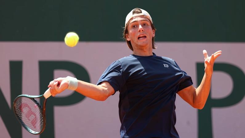 Storck alcança semifinal na estreia em Roland Garros