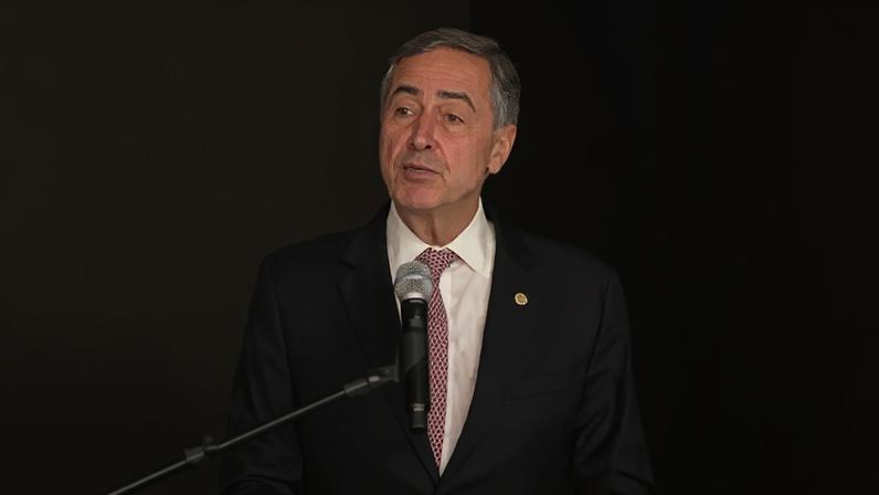 Ministro aposentado do STF afirma que decretos preservam as garantias básicas do processo legal. (Foto: reprodução/Youtube TV Justiça)