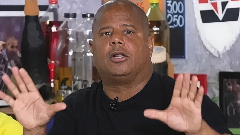 Ex-jogador da seleção torce por outro país na Copa; motivo chama atenção