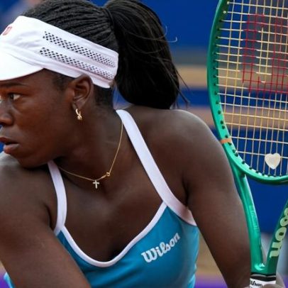 Mboko abandona com lesão; Pliskova avança às quartas em Queen's