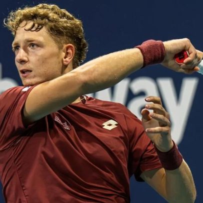 Landaluce vence e enfrenta Fritz em Stuttgart; Paul desiste