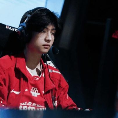 Team WE vence a AL e segue vivo na maratona rumo ao MSI