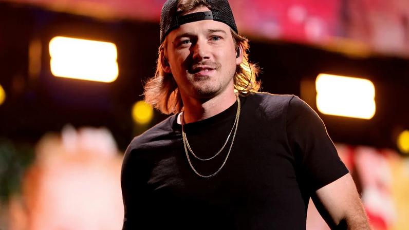 Morgan Wallen: Linha do tempo de conquistas, arremessos e shows cancelados