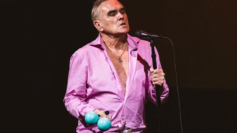 Morrissey pretende processar falsários online que prejudicaram sua reputação