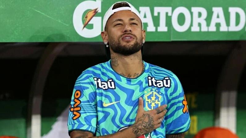 Neymar ainda se recupera de lesão