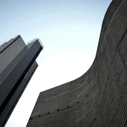 Da curva à caverna: uma trajetória em foco