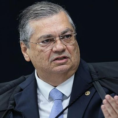 Dino impõe multa diária por falta de transparência em emendas Pix para eventos