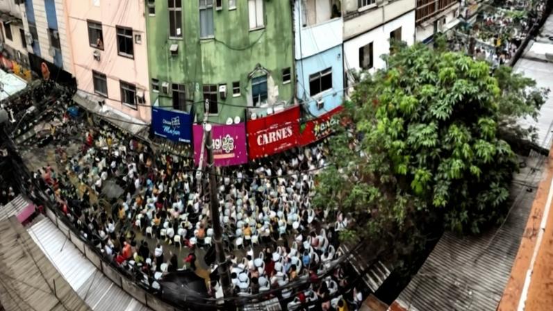 Igreja promove ação social e evangelística na comunidade da Rocinha