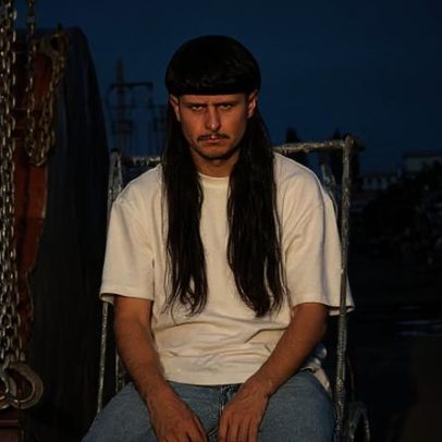 Oliver Tree diz ter encontrado na música uma saída para as drogas
