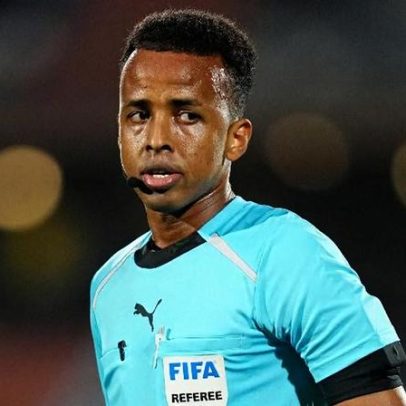 Copa da imigração nos EUA: árbitro somali barrado, craque iraquiano detido
