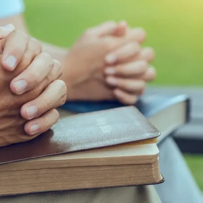 Oração não respondida: entenda o tema e como confiar em Deus