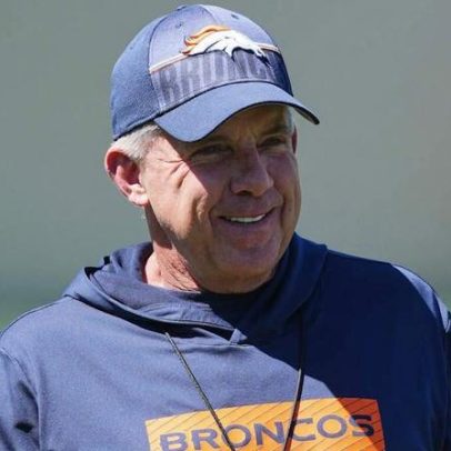 Broncos e Sean Payton fecham contrato de cinco anos