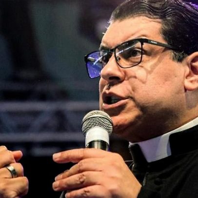 MP denuncia fraude: prefeitura paga R$ 450 mil a padre coach em AL