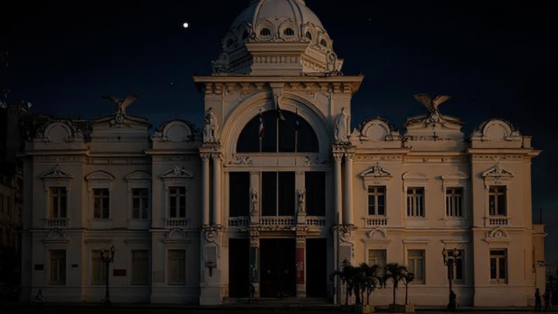 Na Praça Tomé de Sousa, Palácio Rio Branco passará por reformas para abrigar hotel de luxo