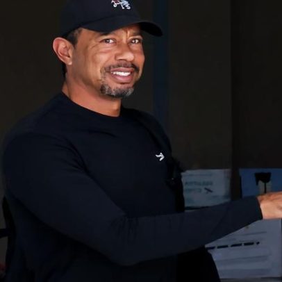 Tiger Woods deixa a reabilitação quase 3 meses após prisão por dirigir sob efeito