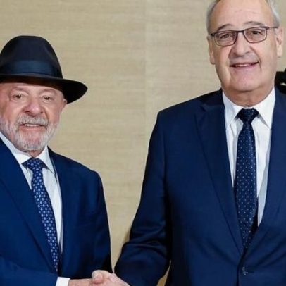Lula chega à França para participar da Cúpula do G7