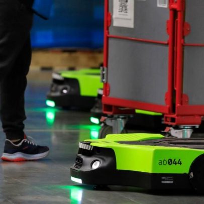Amazon desenvolve robô de armazém com comando por voz