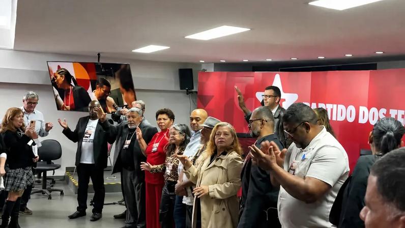 PT divulga carta direcionada aos evangélicos em encontro nacional em Brasília.