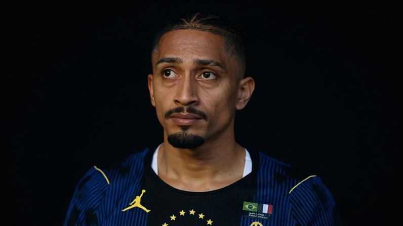 Raphinha está sem dores e segue convocado para a Seleção Brasileira