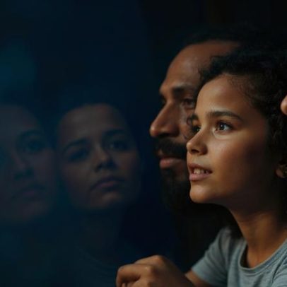 Famílias enfrentam equilíbrio entre vida real e virtual
