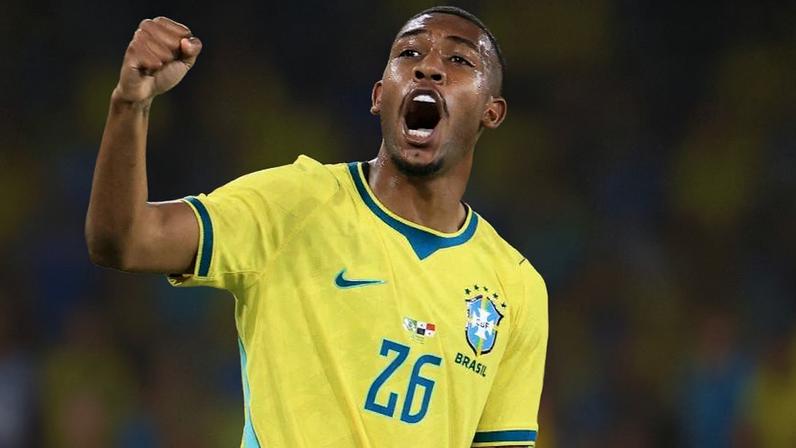 Rayan comemora seu gol no amistoso contra o Panamá; jogo trouxe ânimo à seleção rumo à Copa e bons problemas para o treinador Carlo Ancelotti