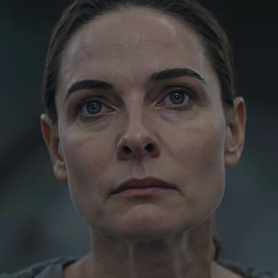Rebecca Ferguson encara apocalipse no trailer da 3ª temporada de Silo