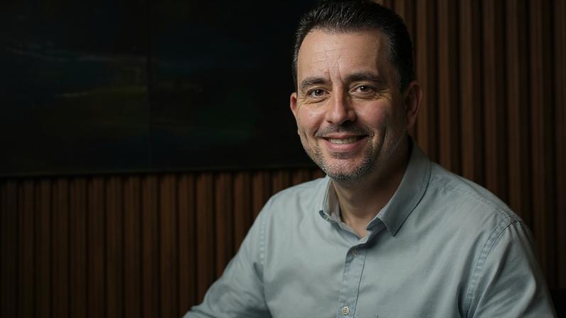 8.out.2020 - Retrato do então prefeito e candidato à reeleição Paulo Serra (PSDB) em Santo André