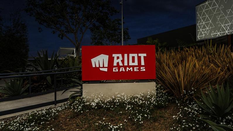LoL: Pedido era de R$ 1,5 bilhão, mas Riot é condenada a pagar R$ 15 milhões em caso de Loot Boxes