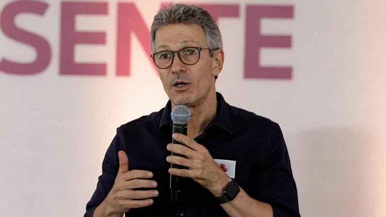 Governador de MG diz que seria mais conveniente Zema não disputar