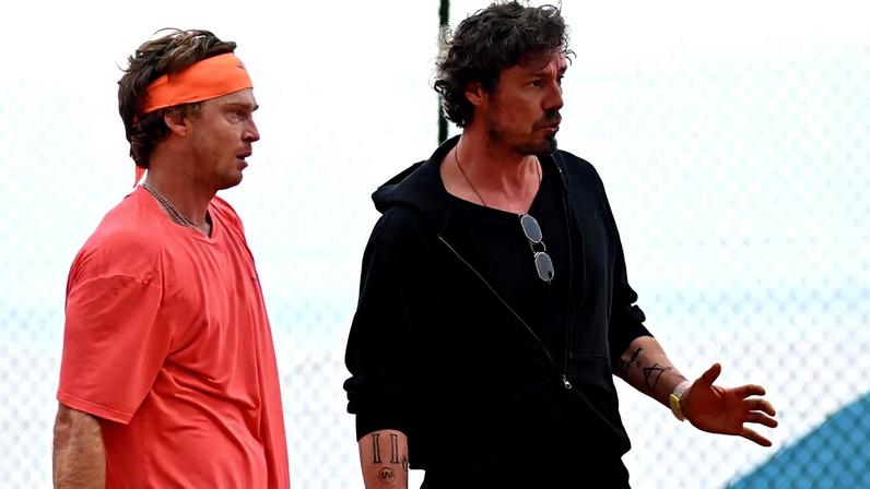 Safin aponta que evolução de Rublev passa pela melhoria da autoconfiança