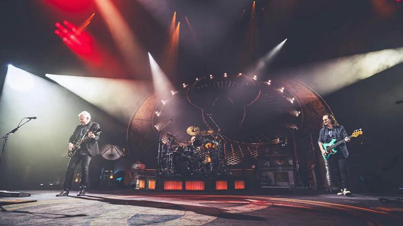 Aimee Mann joined Rush for "Time Stand Still" in Los Angeles Sunday night, 40 years after recording the song with them