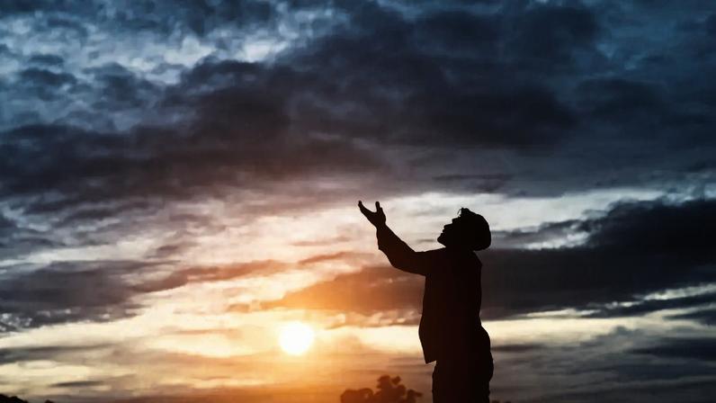 Os Salmos da Bíblia como ferramentas para fortalecer a adoração e a comunhão com Deus.