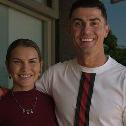 Irmã de Cristiano Ronaldo brinca com o craque em reunião familiar