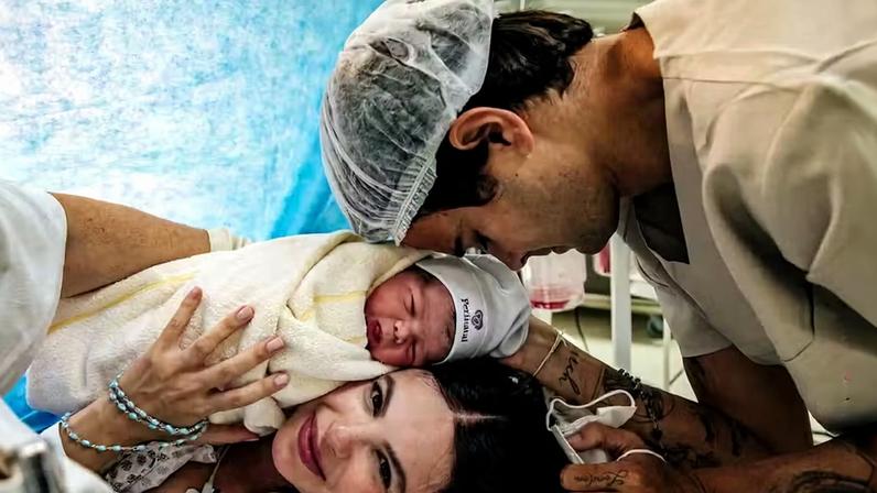 Nasce Filippo, terceiro filho de Sthefany Brito — Foto: @fotografiathaisgalardi