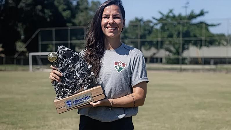 Bárbara Saar é a atual técnica do time sub-20 feminino do Fluminense