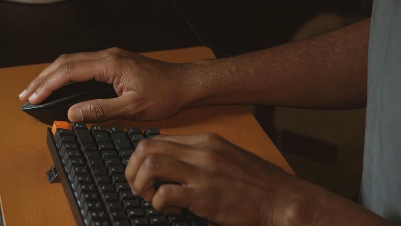 Apenas 21% dos brasileiros têm habilidades digitais básicas em IA
