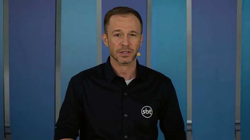 Tiago Leifert narra a Copa do Mundo pelo SBT (Foto: Reprodução)