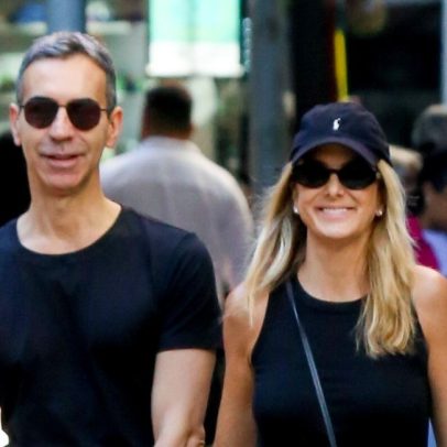 Ticiane Pinheiro e César Tralli usam looks combinados em passeio com a filha