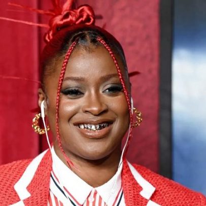 Tierra Whack critica críticos em novos singles Totem e Wax Paper