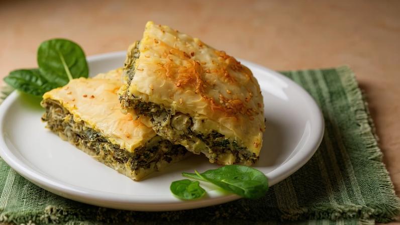 Torta proteica de espinafre com frango (Imagem: OlgaBombologna | Shutterstock)