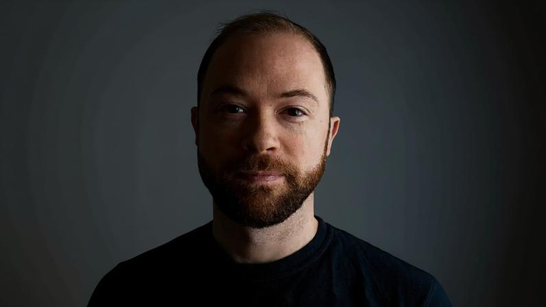 Mike Rugnetta da Never Post comenta processo criativo e energia confiável