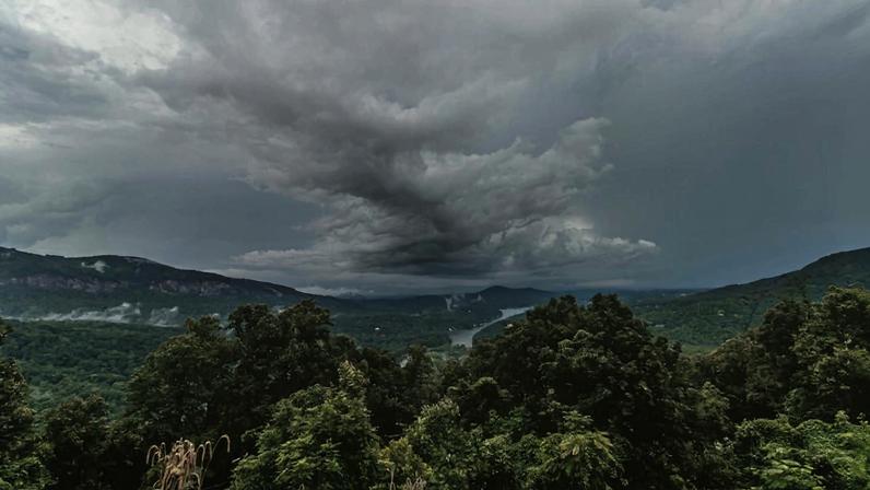 Frente fria encerra o outono e retorna chuva ao Centro-Sul